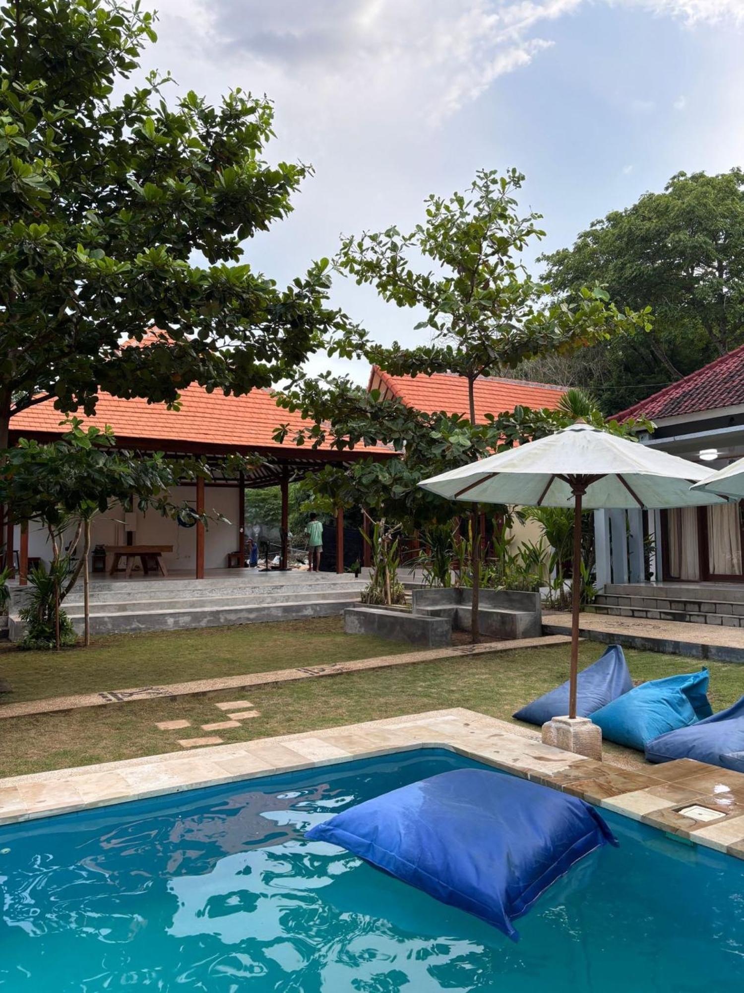 Castaway Island Hostel 누사 렘봉안 외부 사진