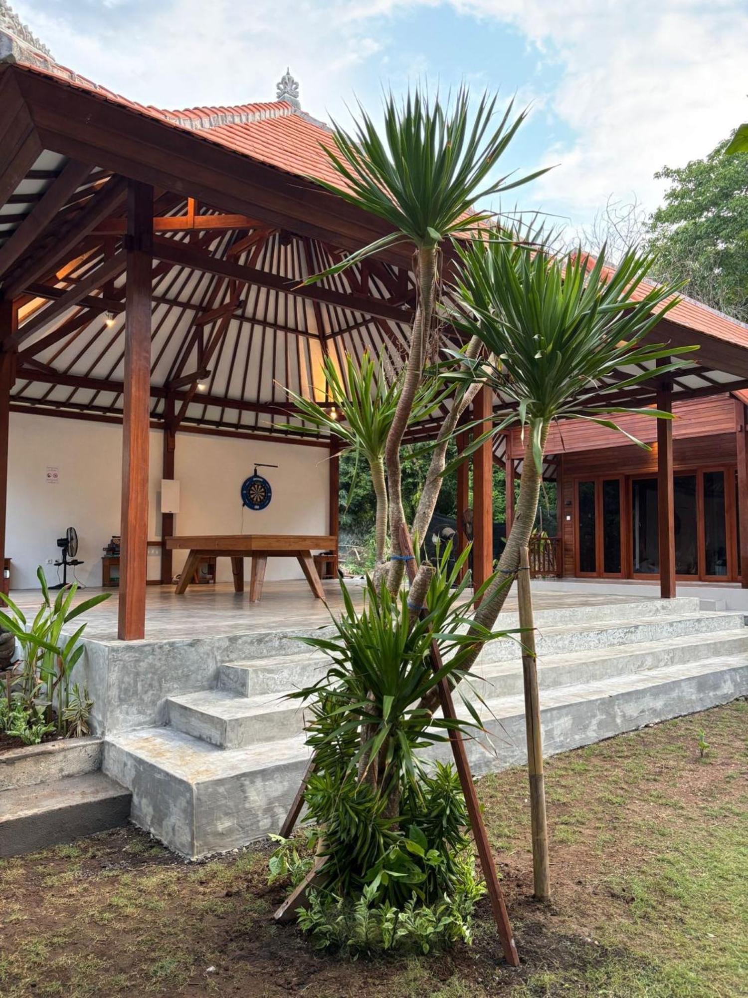 Castaway Island Hostel 누사 렘봉안 외부 사진