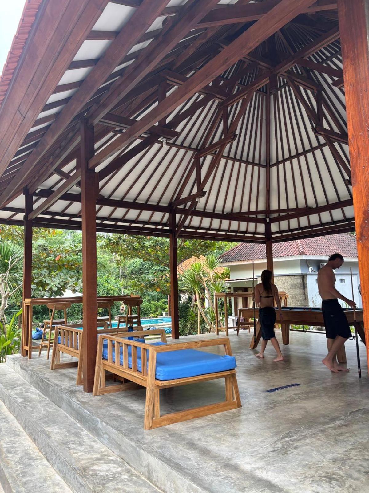 Castaway Island Hostel 누사 렘봉안 외부 사진